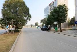 A Spacious 500 Square Feet Flat In Bahria Town - Nishtar Block, Lahore, 500 مربع فٹ